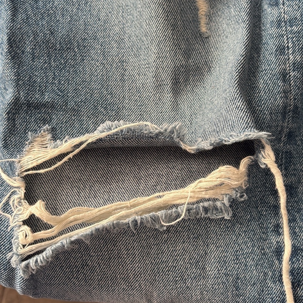 GRLFRND Linda Mid-Rise Distressed Jeans in Zodiac Size 25 — DESIGNER!!! - Picture 6 of 12